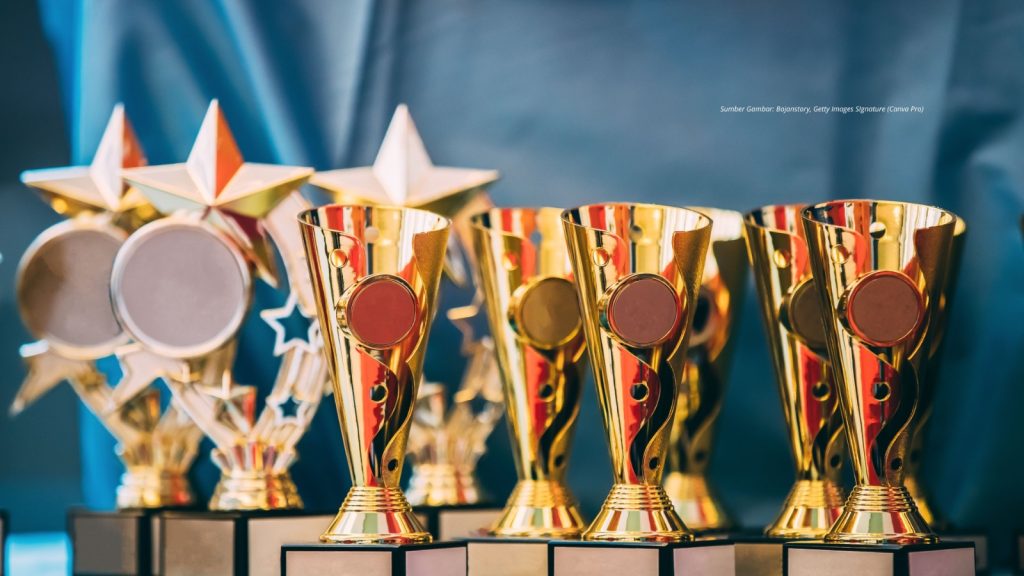 versi terbaikmu yang mana - Persaudaraan Matahari Sekolah Kehidupan